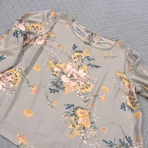 Beautiful spring Lauren Conrad XL Blouse Blue